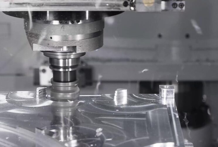 ねずみ鋳鉄（FC材）の切削加工におけるポイント｜アルミ・鉄鋳物 高精度切削加工.com